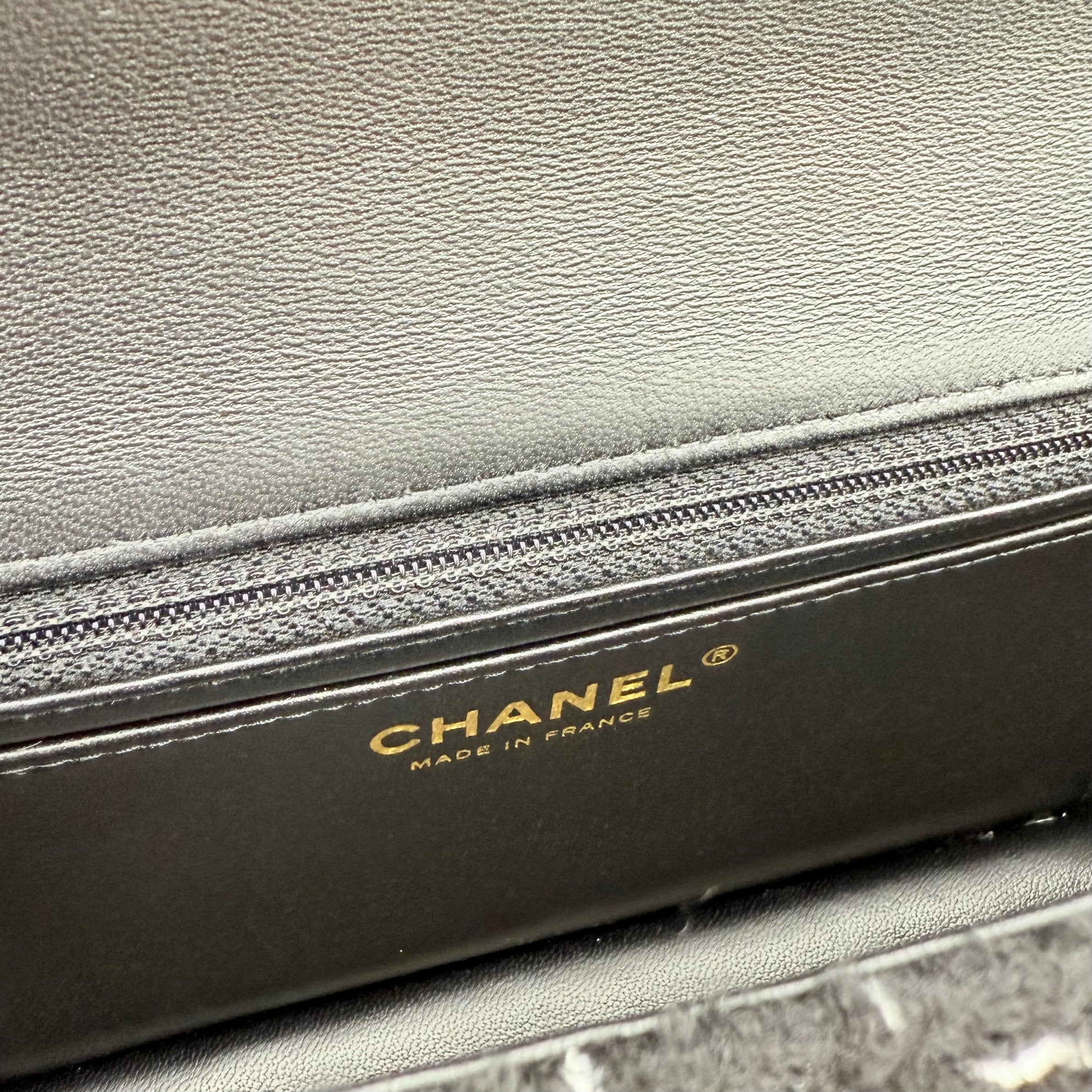 Chanel - Timeless - Mini Flap - Tweed