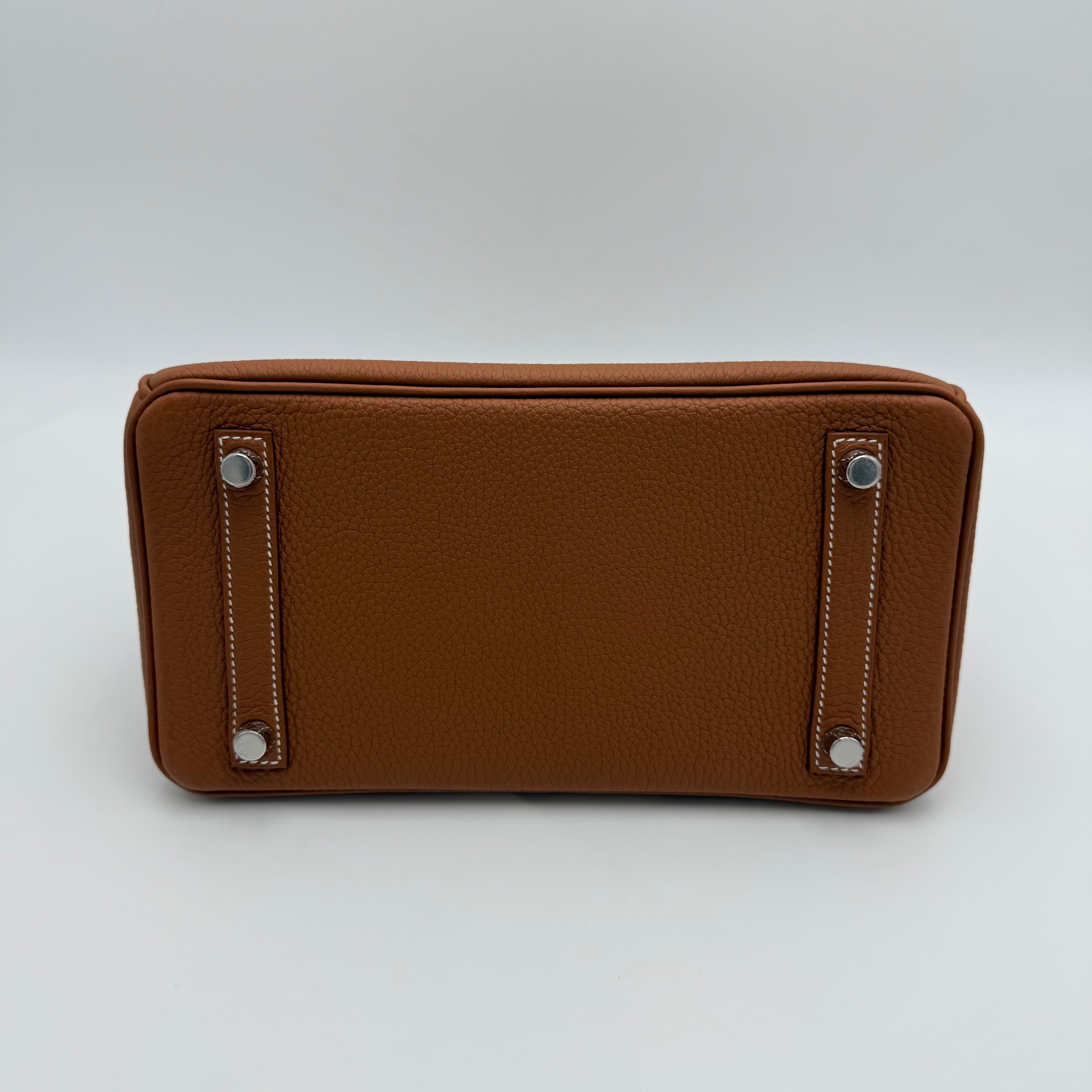 HERMÈS - BIRKIN 25 - GOLD