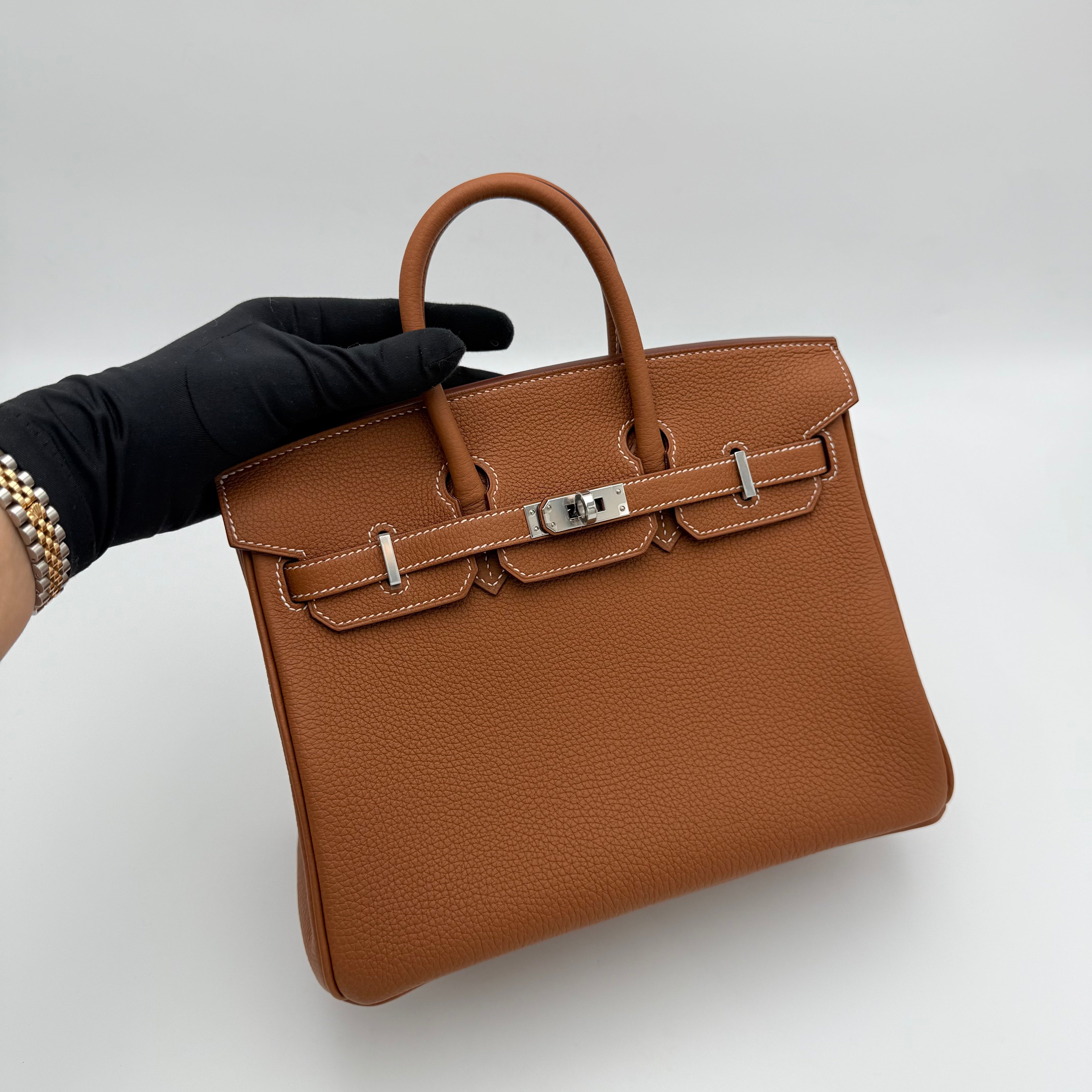 HERMÈS - BIRKIN 25 - GOLD