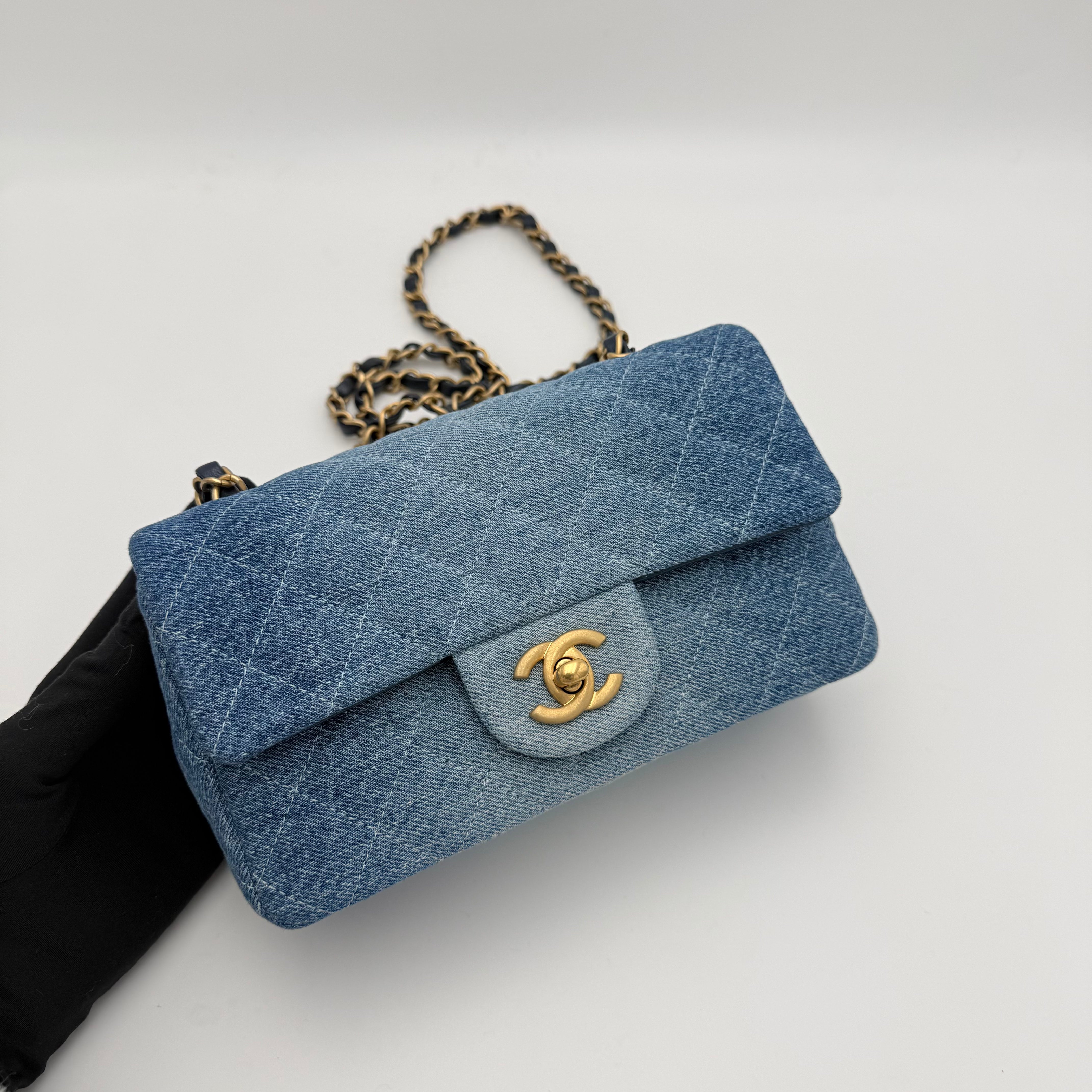 Chanel - Mini flap - denim