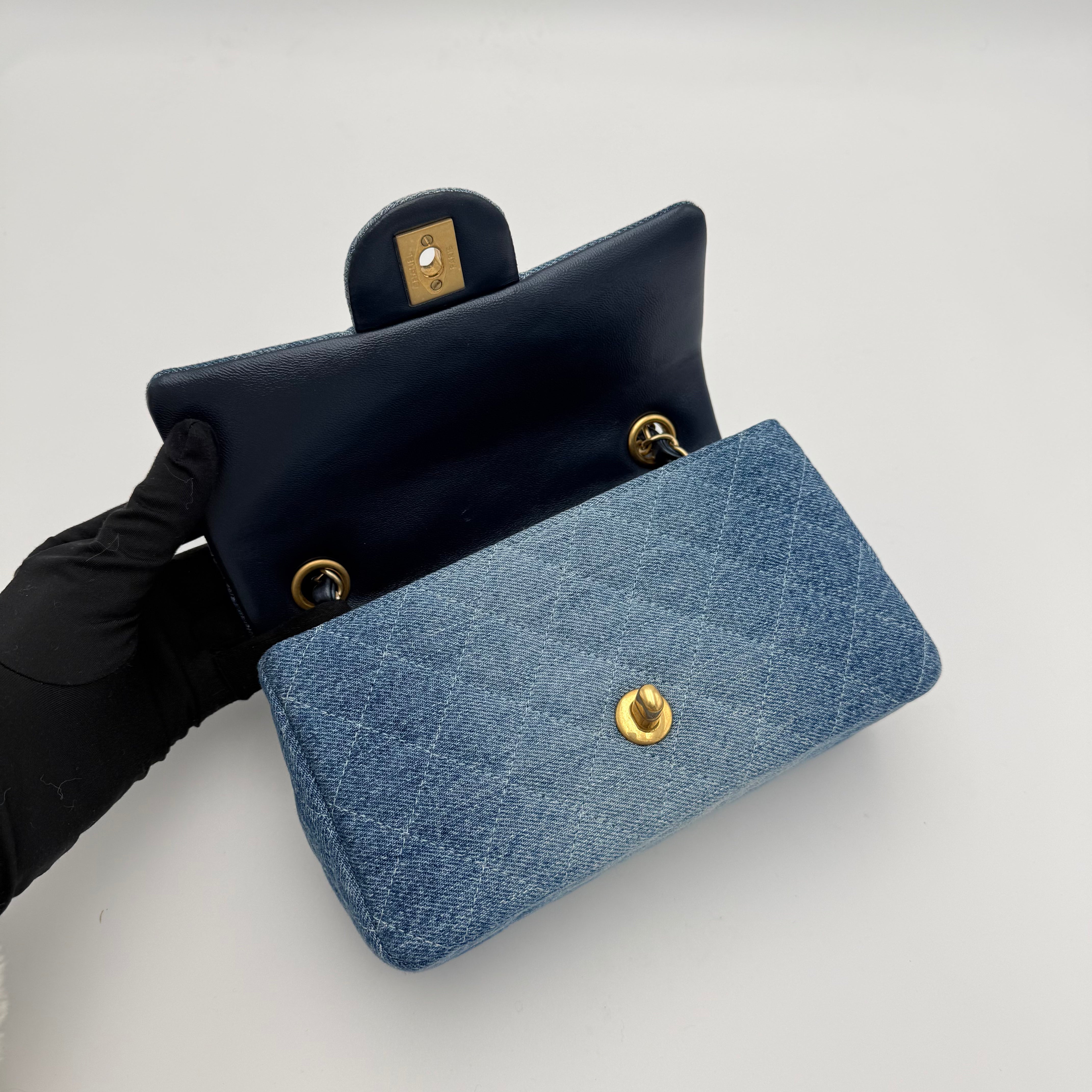 Chanel - Mini flap - denim