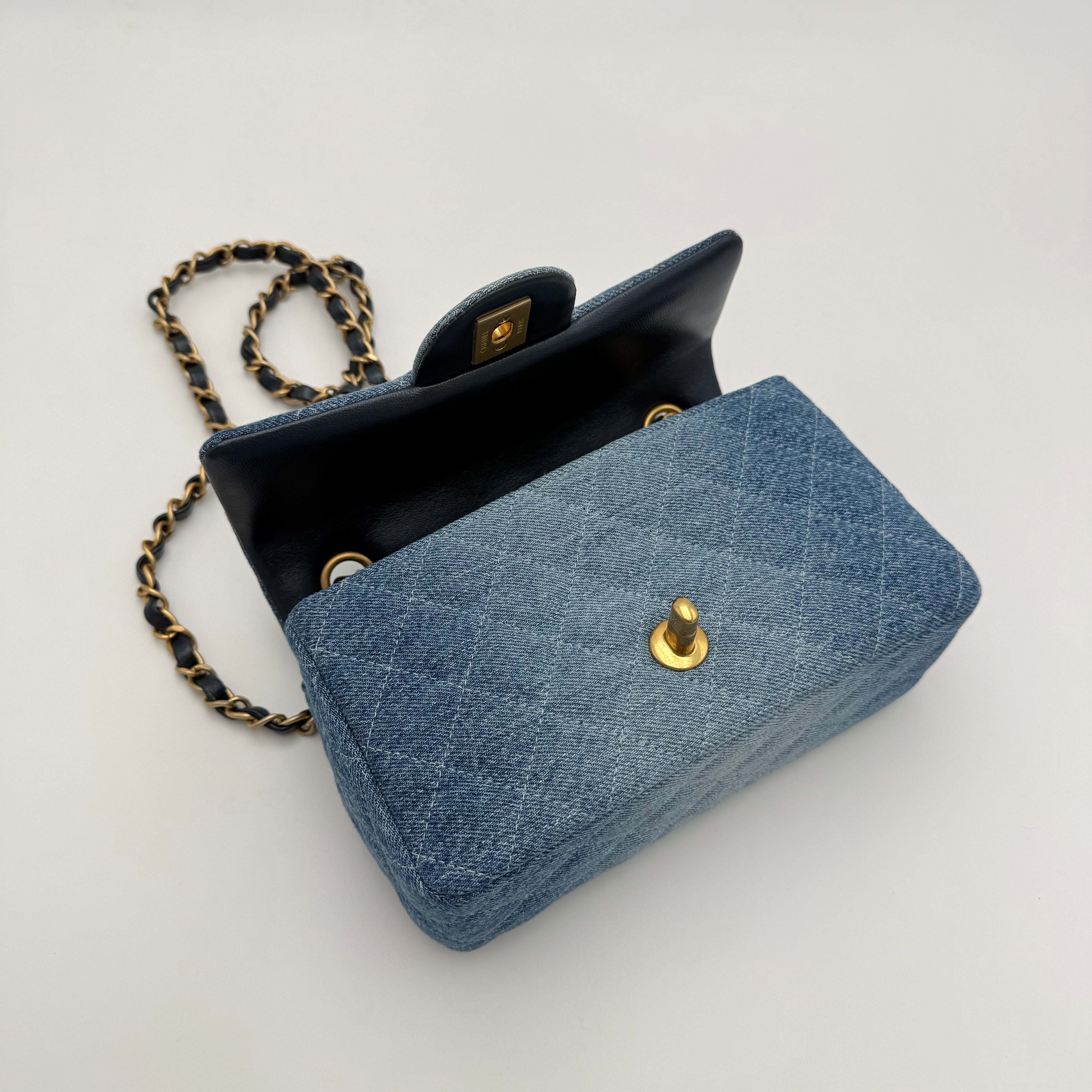 Chanel - Mini flap - denim