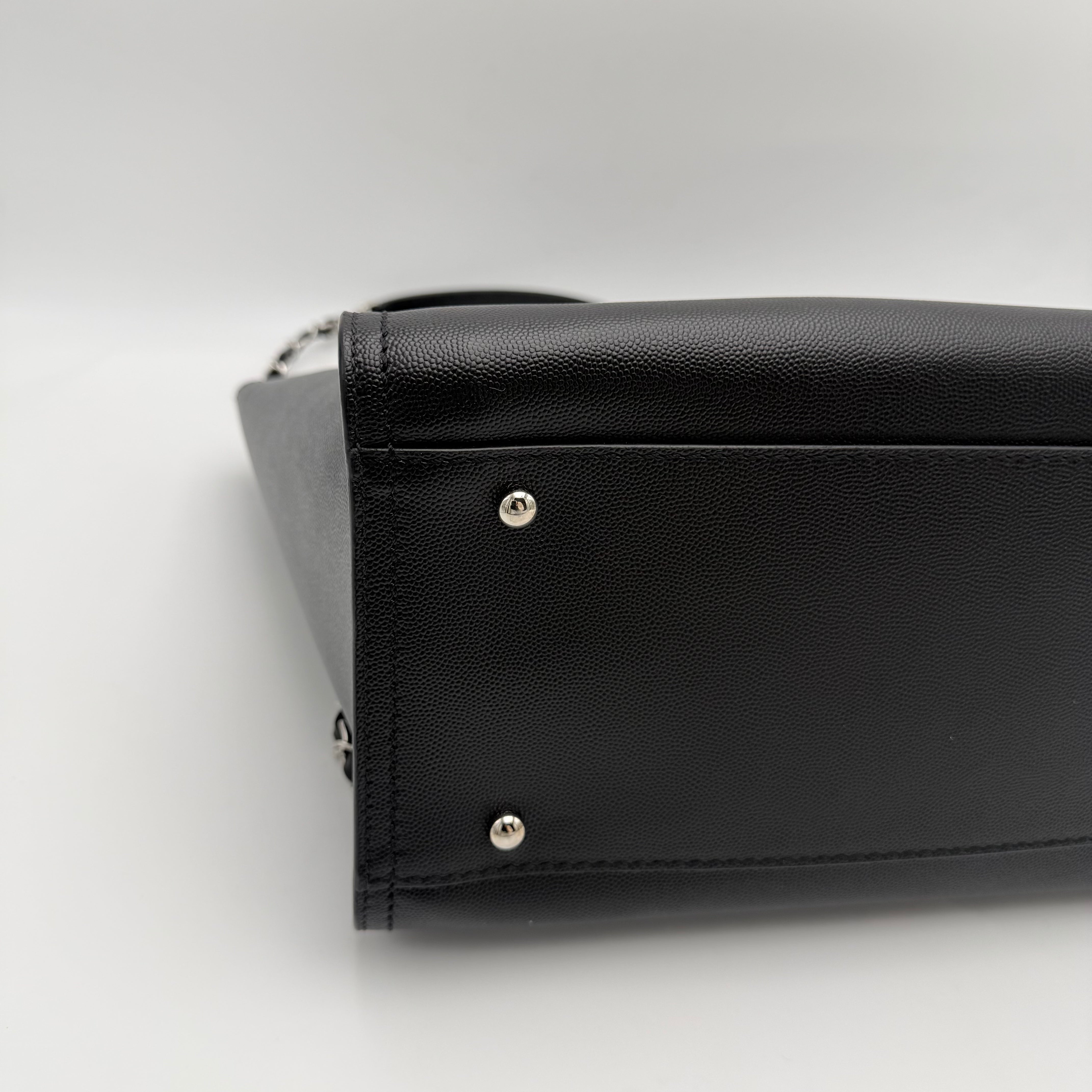 Chanel - Deauville - Noir