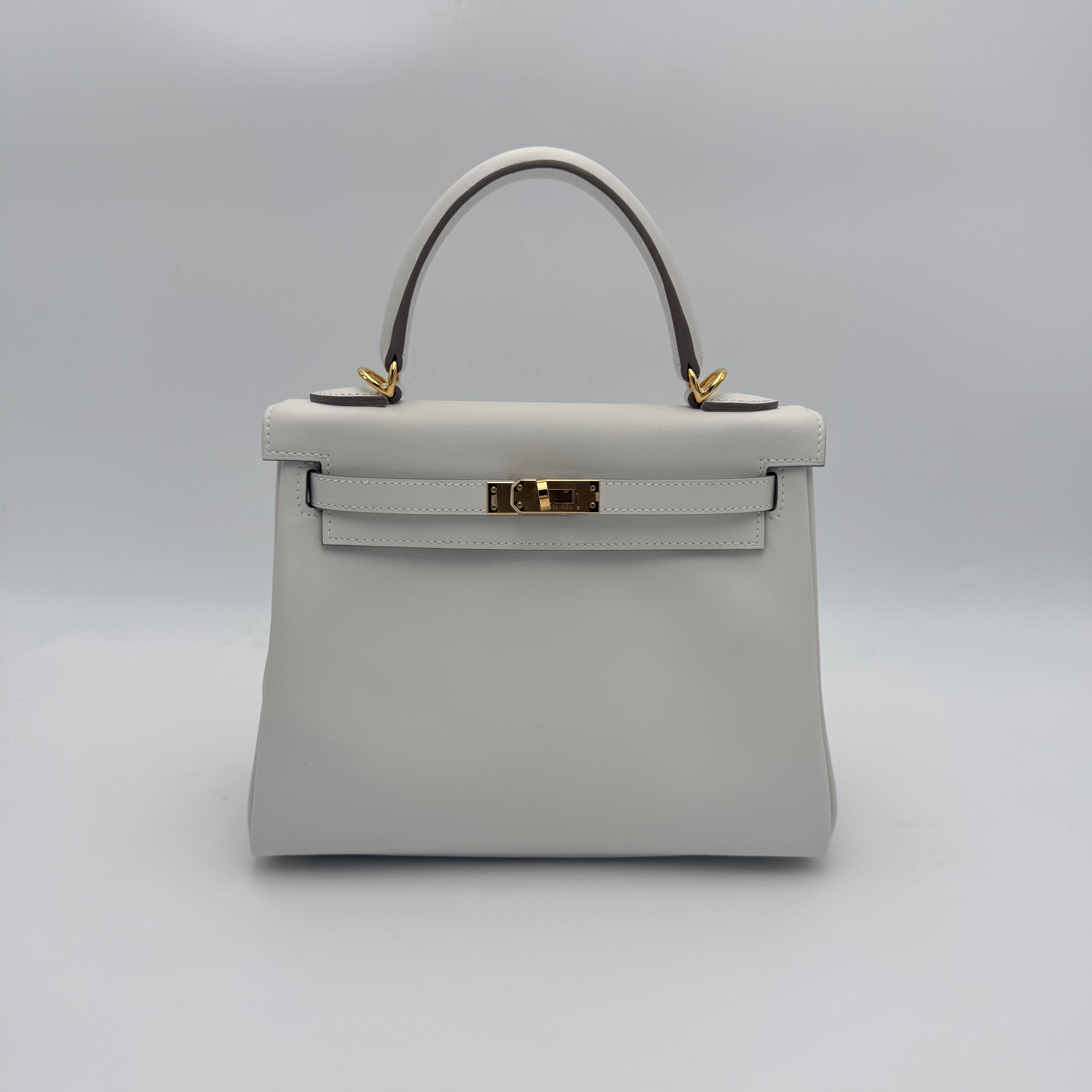 Hermès - Kelly 25 - gris pâle