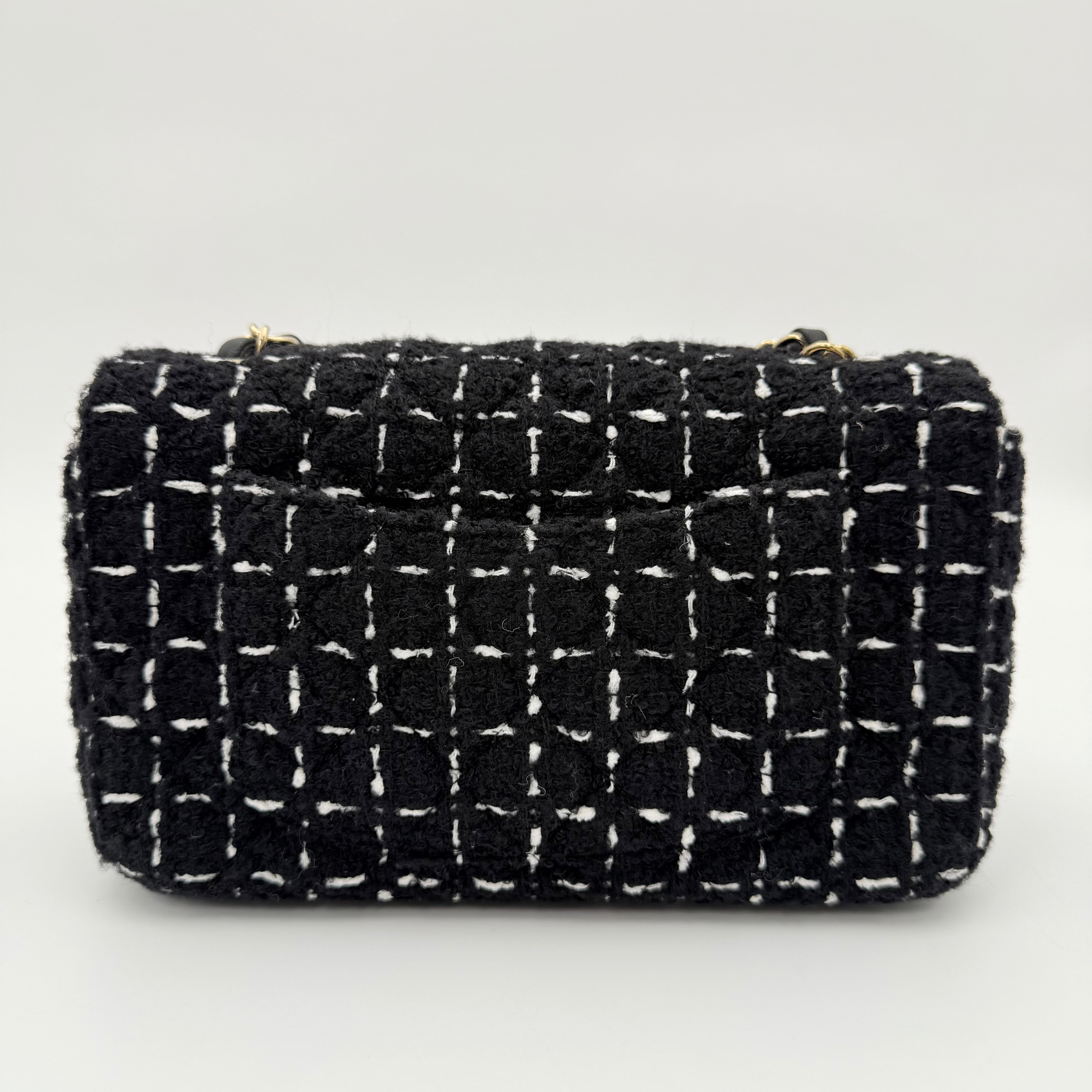 Chanel - Timeless - Mini Flap - Tweed