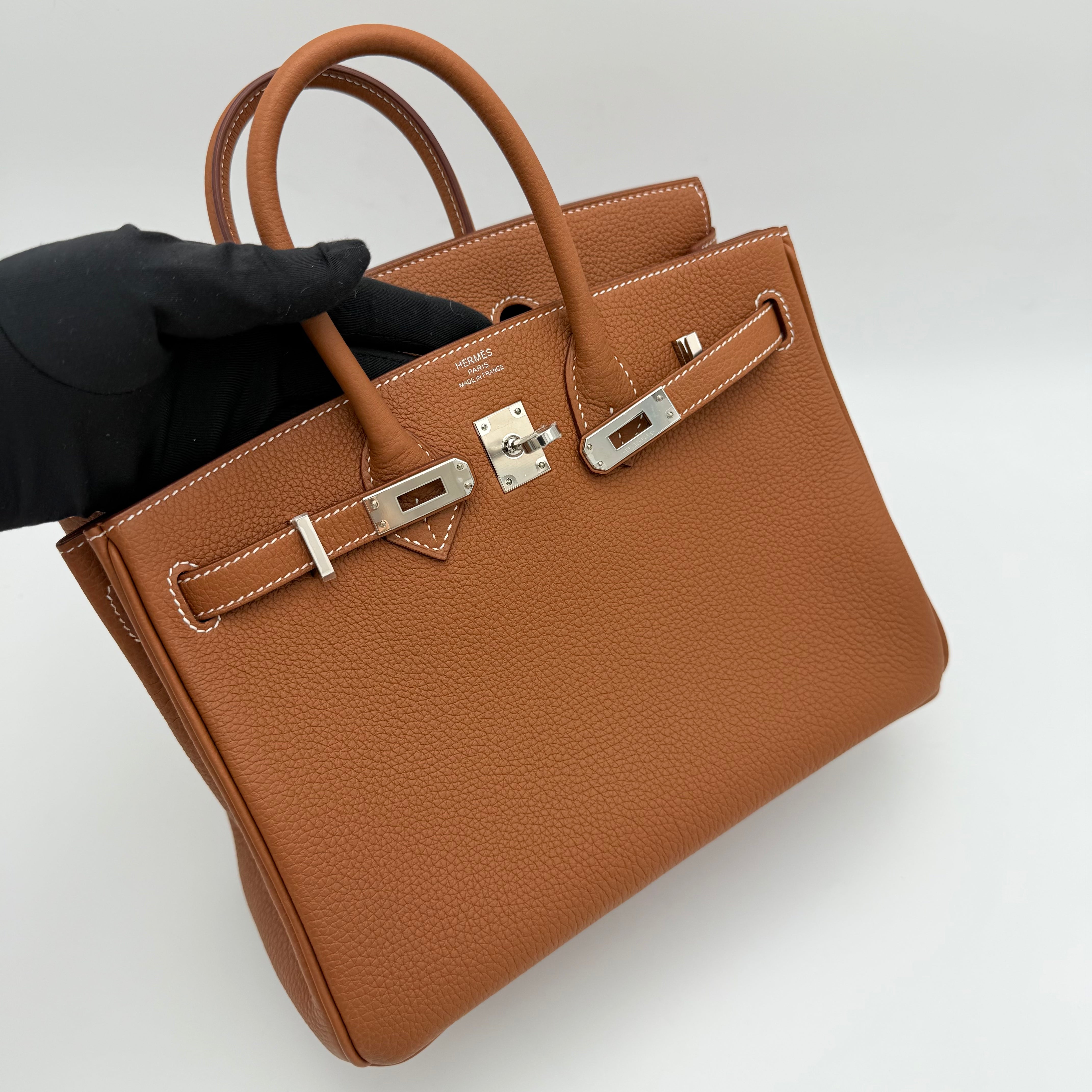 HERMÈS - BIRKIN 25 - GOLD
