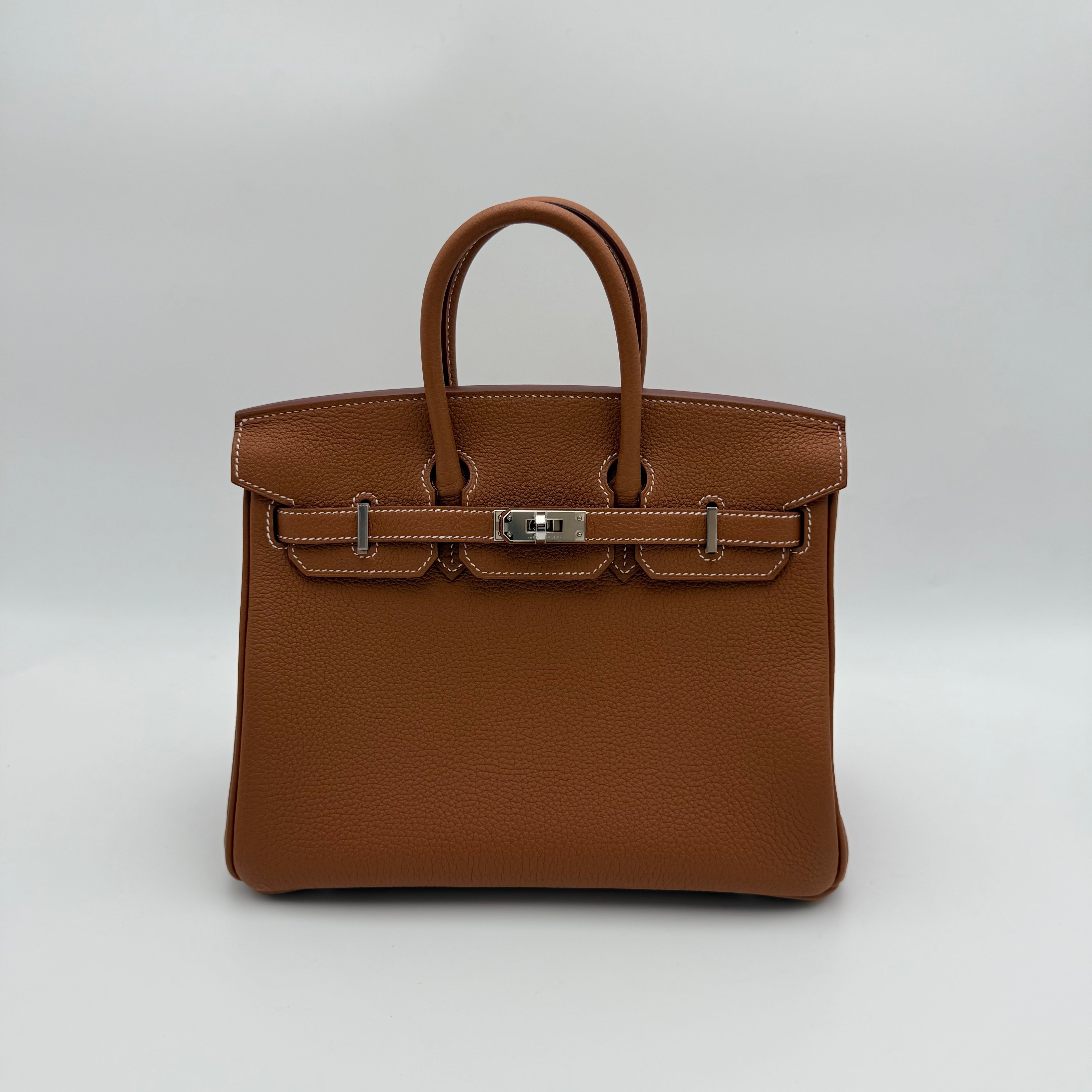 HERMÈS - BIRKIN 25 - GOLD