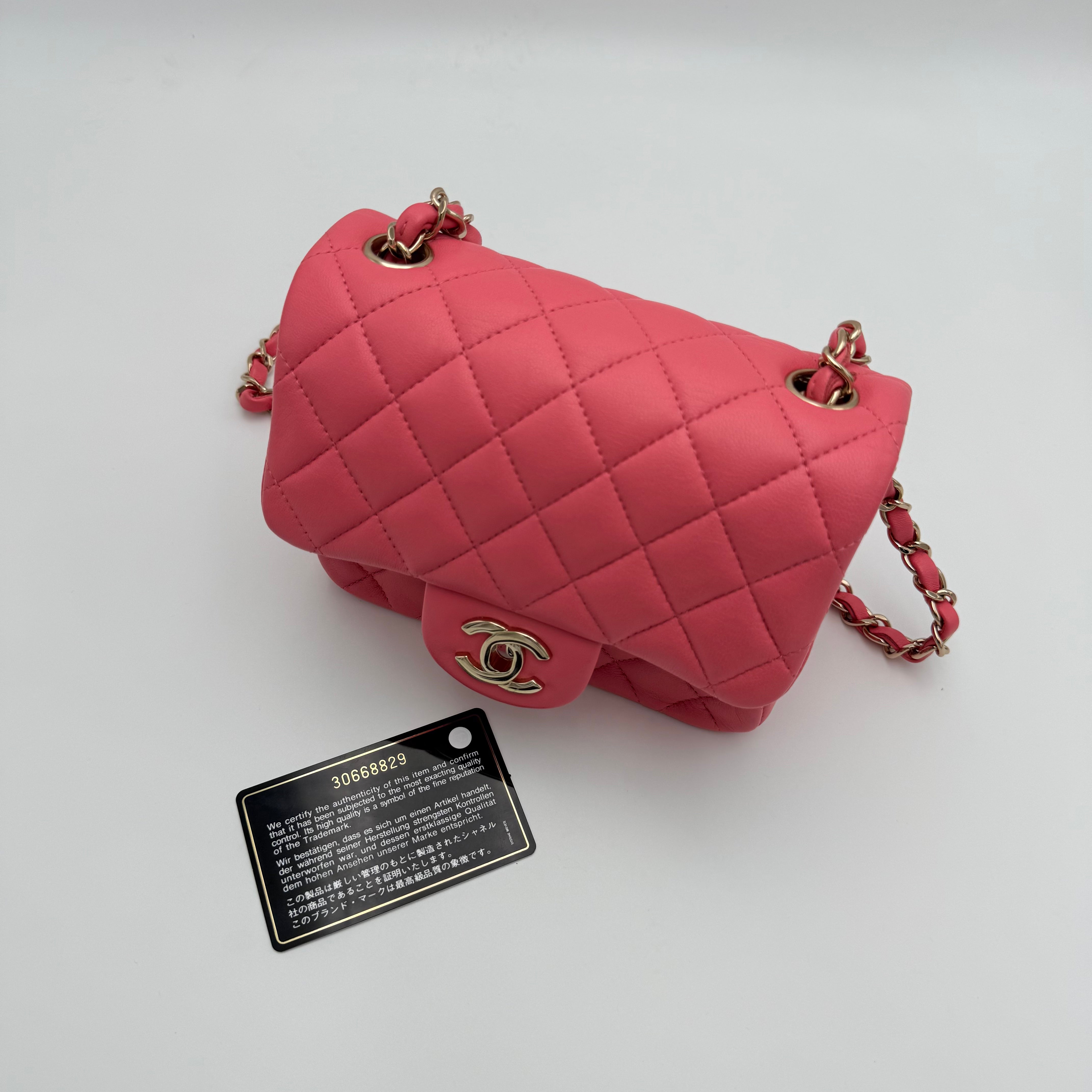 CHANEL - SQUARE - ROSE