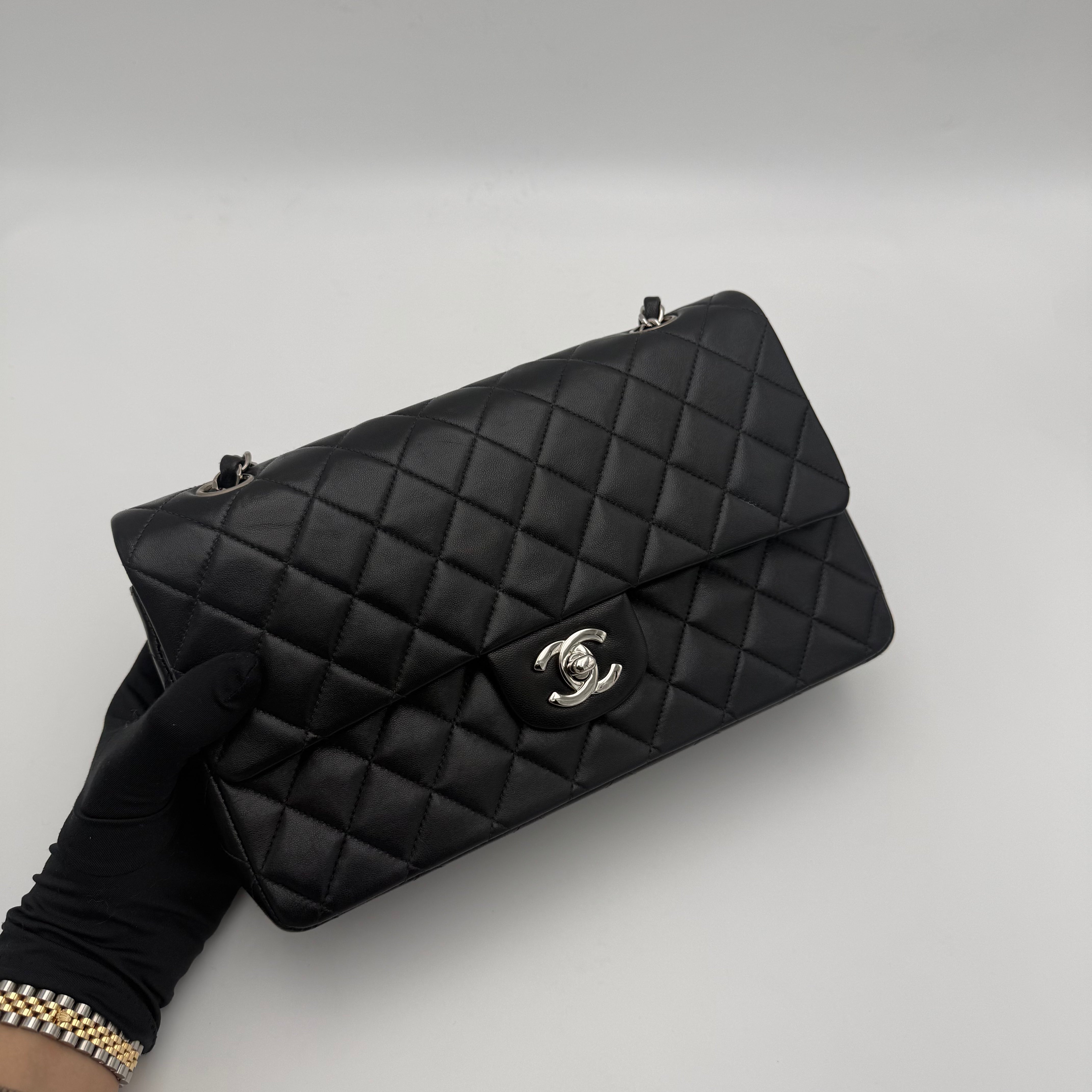 Chanel - Timeless - Noir