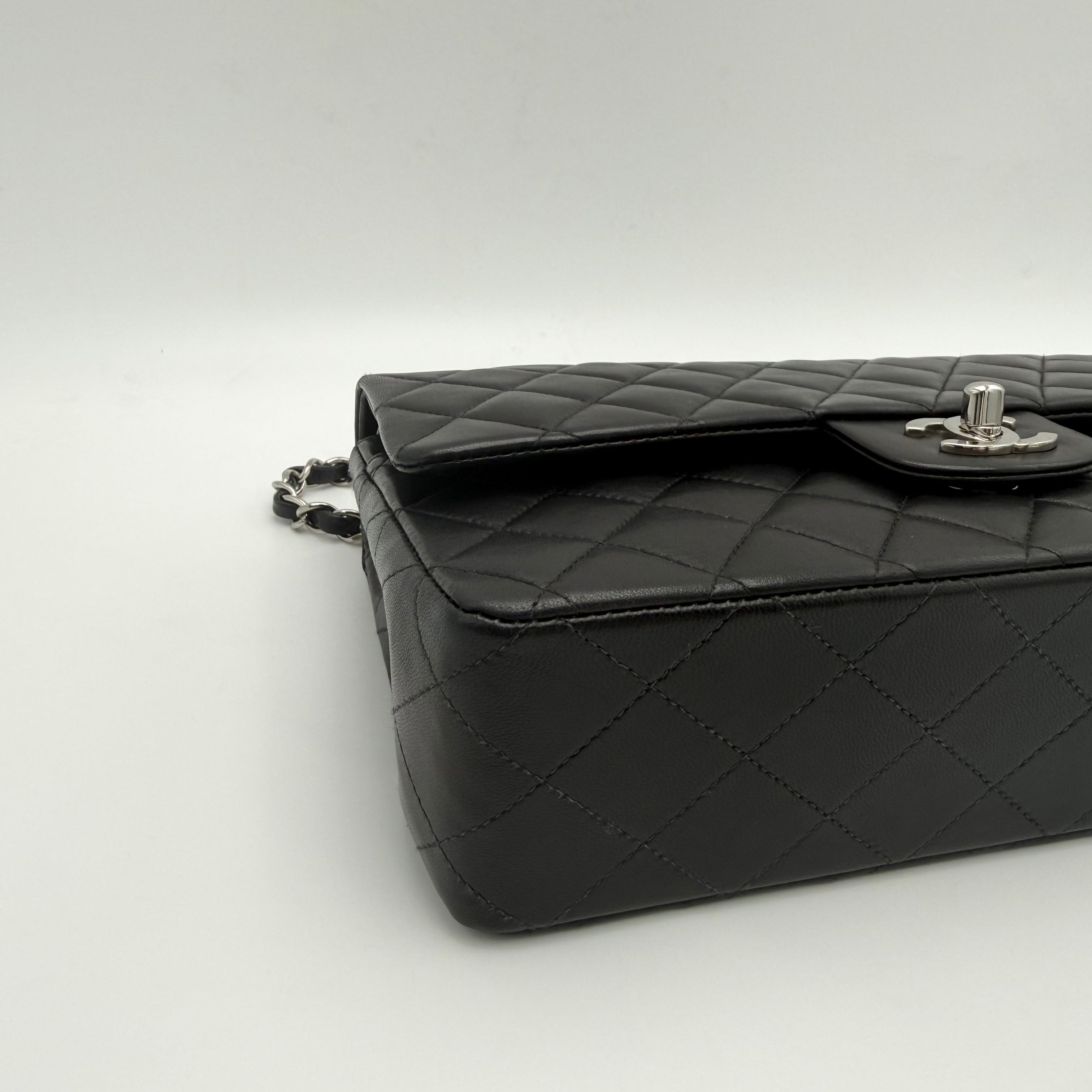 Chanel - Timeless - Noir