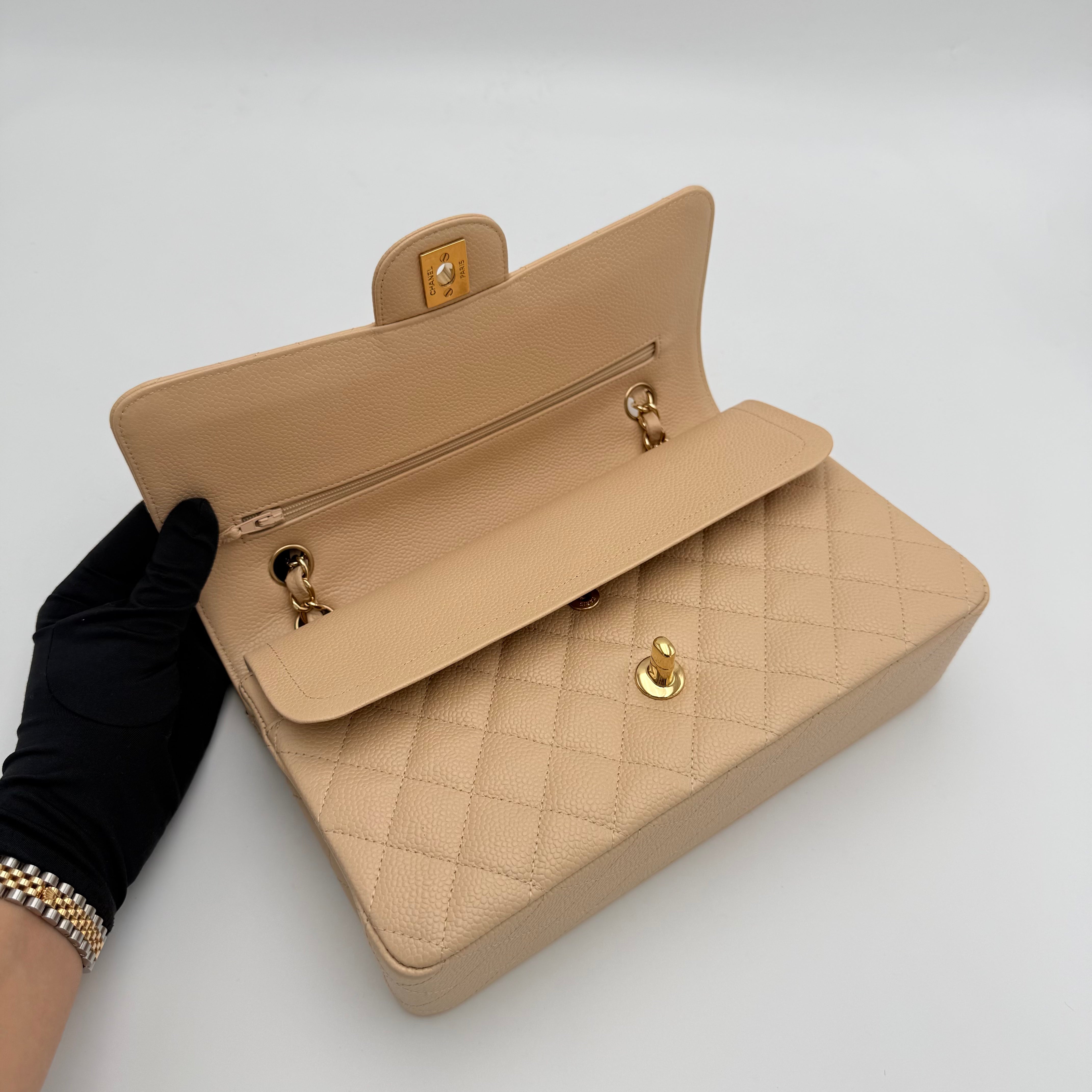 Chanel - Double flap - Beige