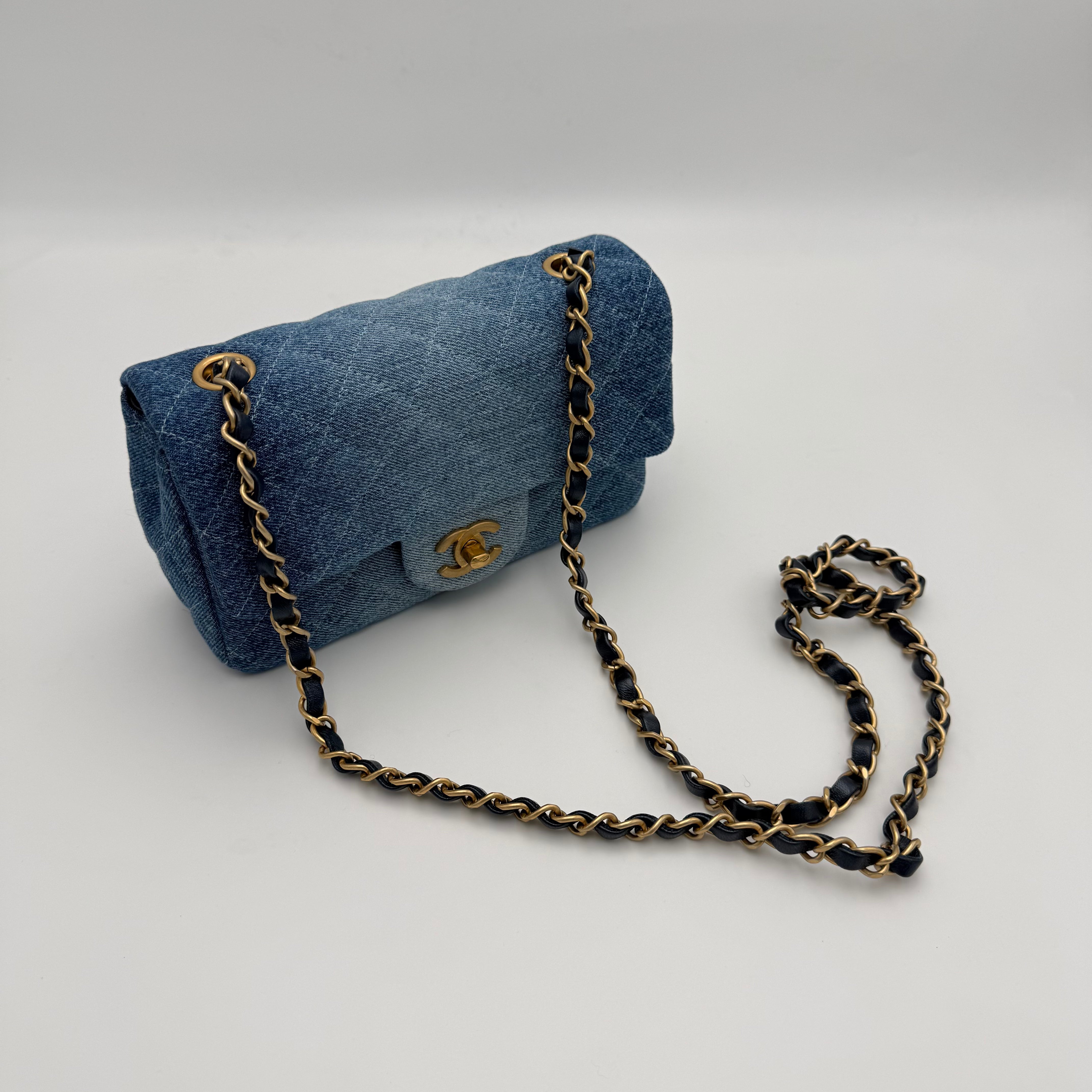 Chanel - Mini flap - denim