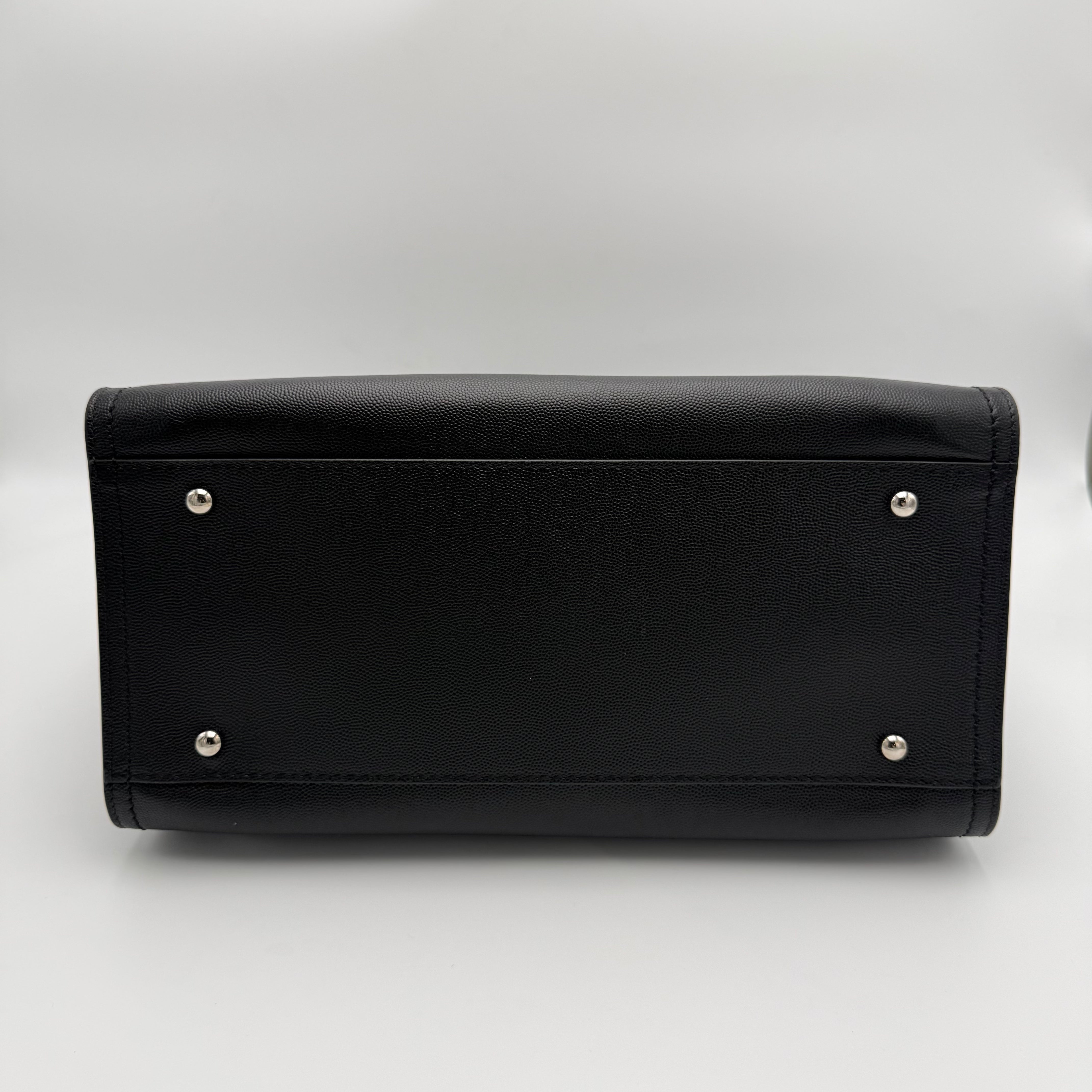 Chanel - Deauville - Noir