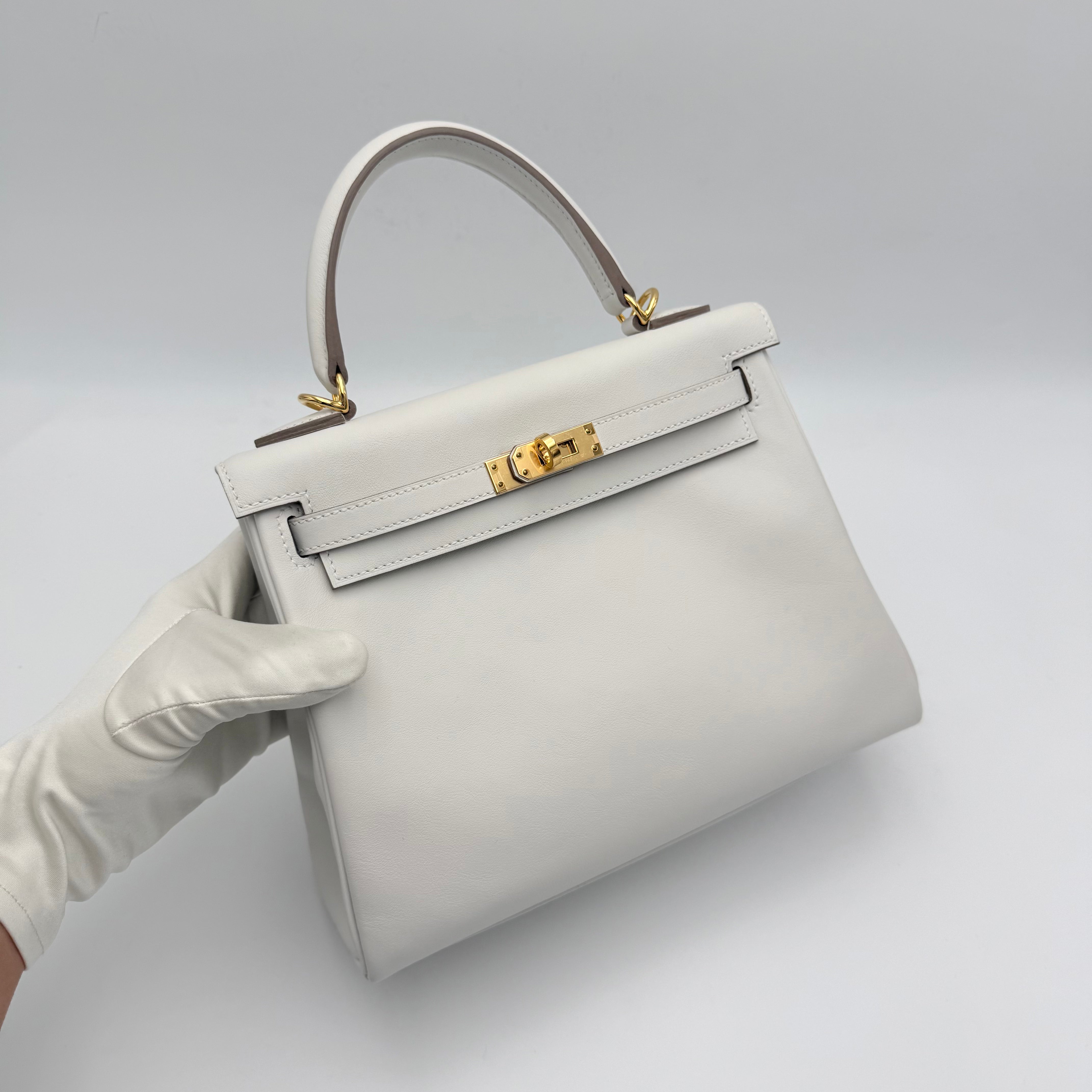 Hermès - Kelly 25 - gris pâle