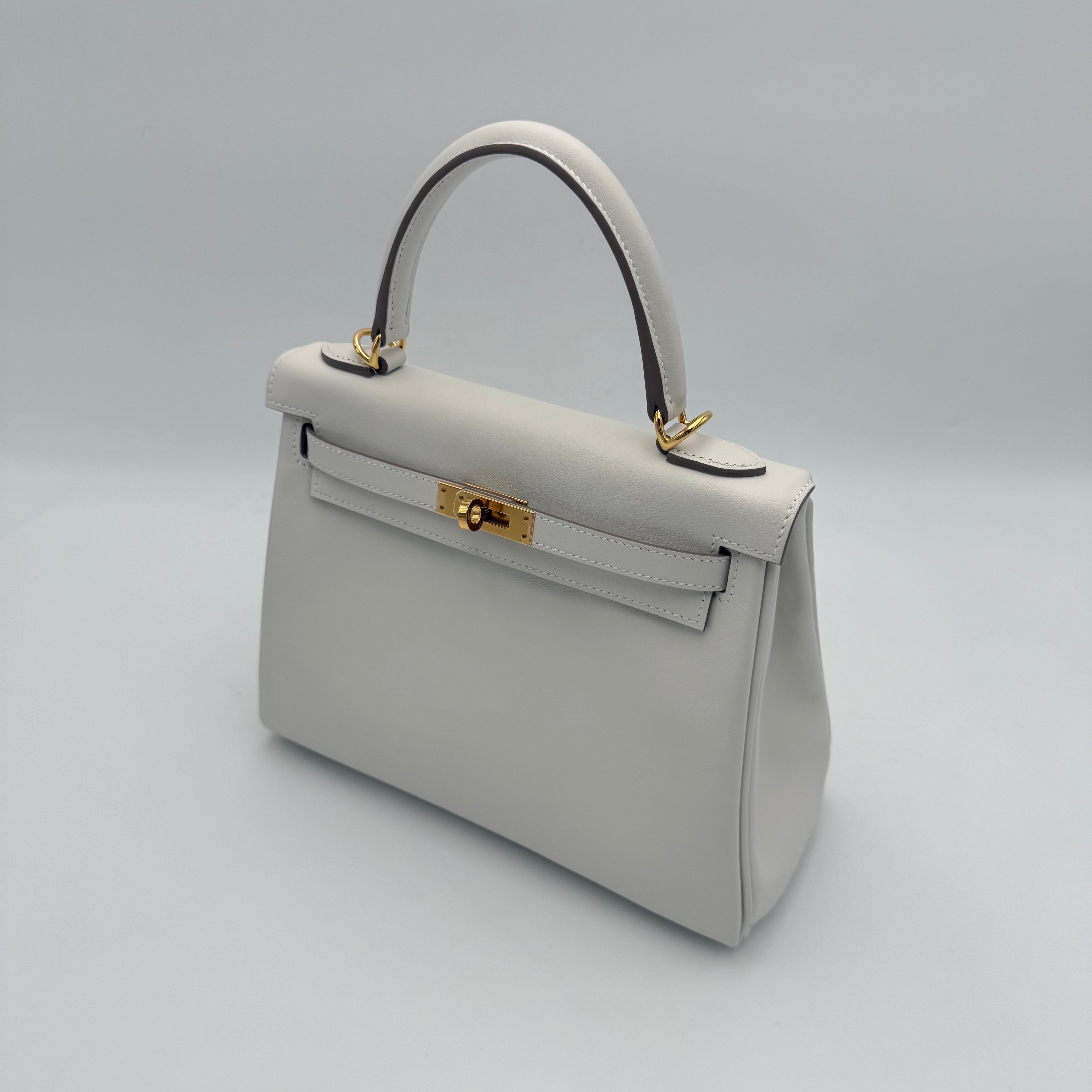 Hermès - Kelly 25 - gris pâle